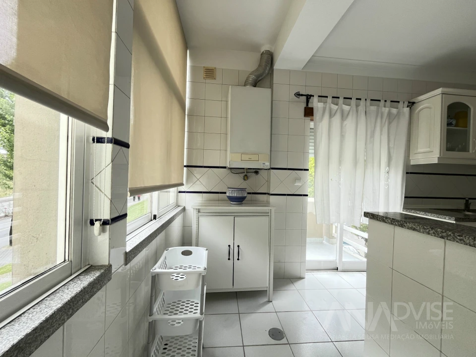 Apartamento T2 para Arrendamento em Viseu Foto 12