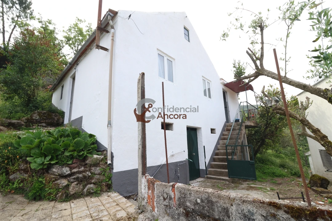 Moradia T2 para Venda em Aldeias e Mangualde da Serra Foto 1