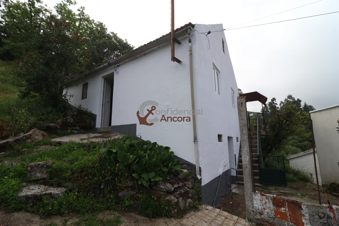 Moradia T2 para Venda em Aldeias e Mangualde da Serra Foto 2