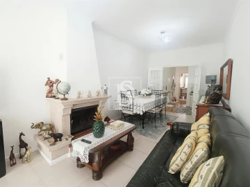 Apartamento T2 para Venda em Aver-O-Mar, Amorim e Terroso