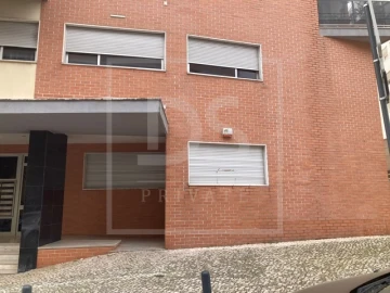Apartamento T4 para Venda em Parque das Nações