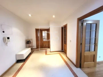 Apartamento T4 para Venda em Parque das Nações
