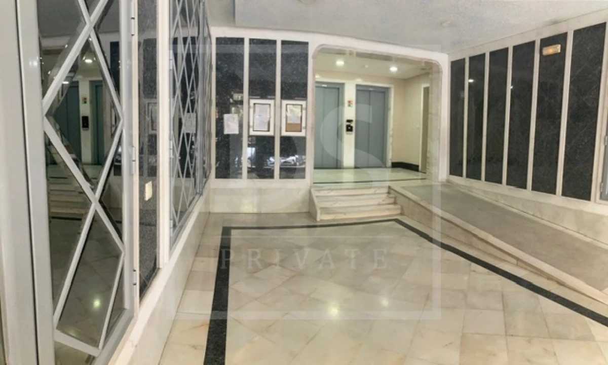 Apartamento T4 para Venda em Parque das Nações Foto 3
