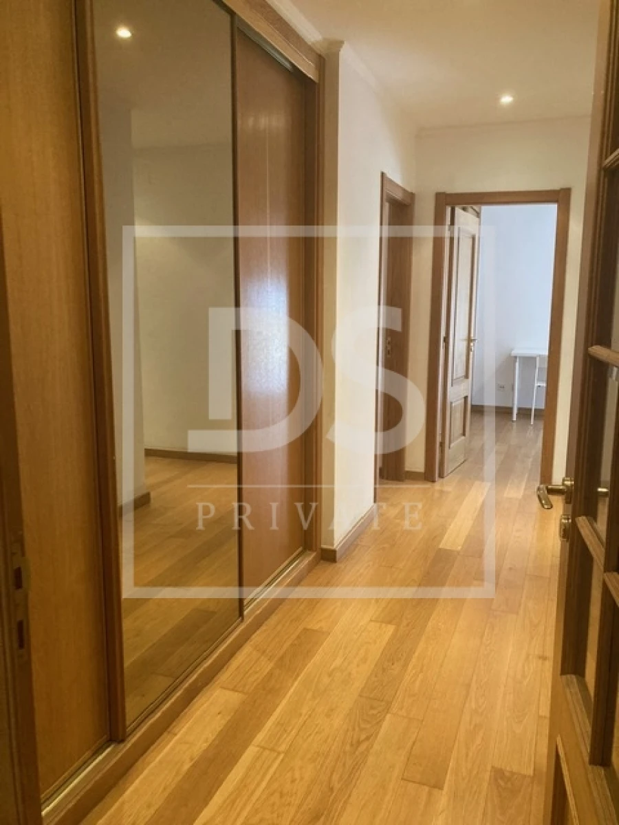 Apartamento T4 para Venda em Parque das Nações Foto 10