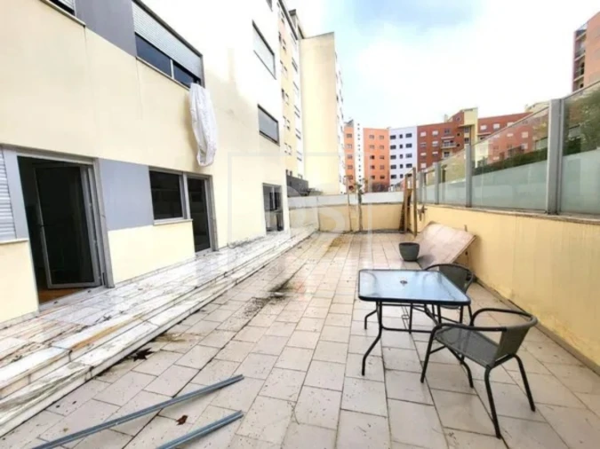 Apartamento T4 para Venda em Parque das Nações Foto 30