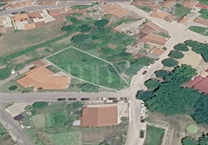 Terreno para Venda em Vila Nova de Anha