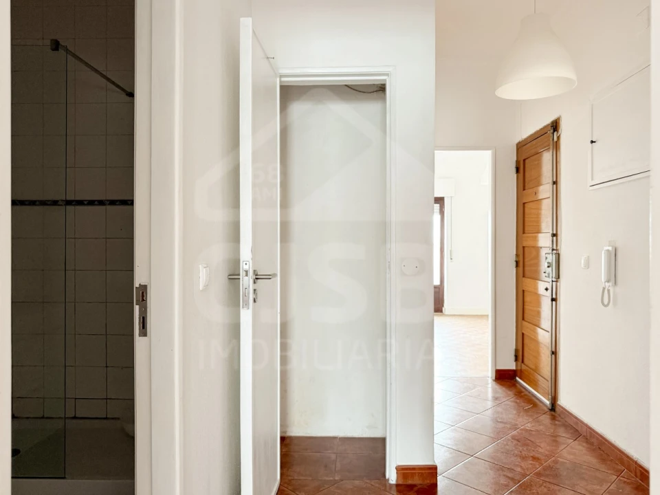 Apartamento T2 para Venda em Benavente Foto 6