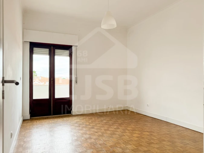 Apartamento T2 para Venda em Benavente Foto 13