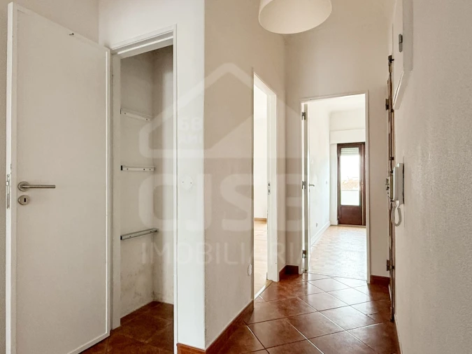 Apartamento T2 para Venda em Benavente Foto 7