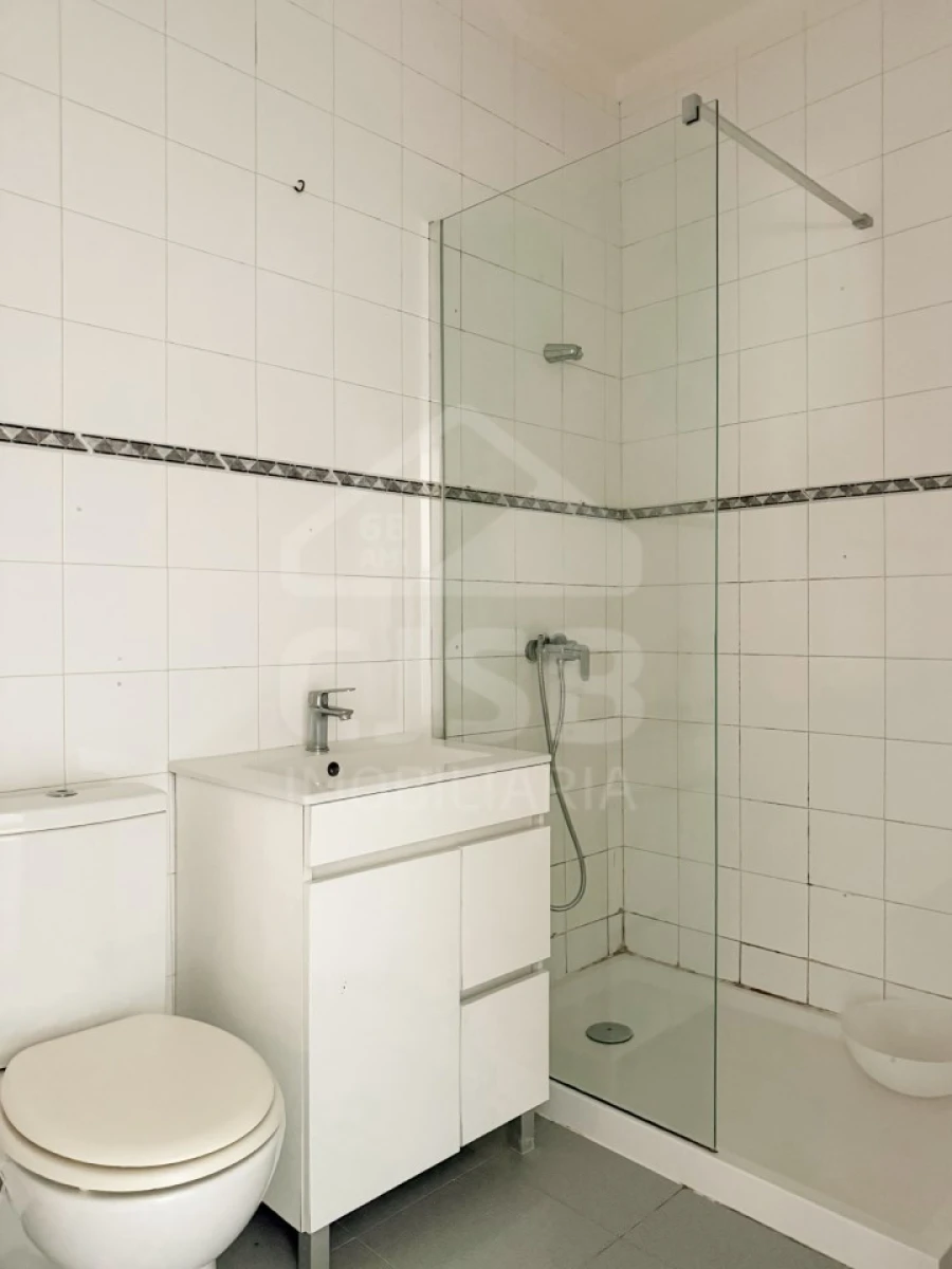 Apartamento T2 para Venda em Benavente Foto 17