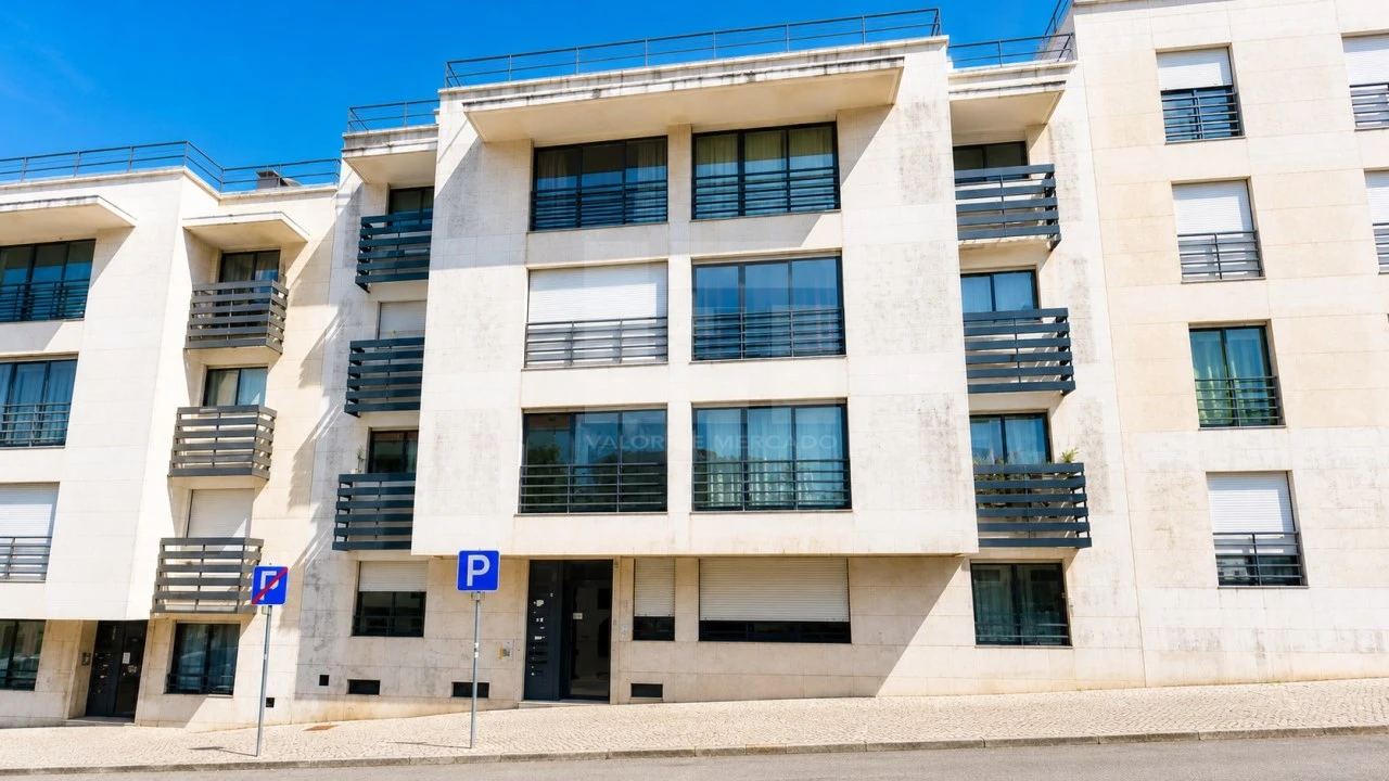 Apartamento T3 para Venda em Mina de Água Foto 1