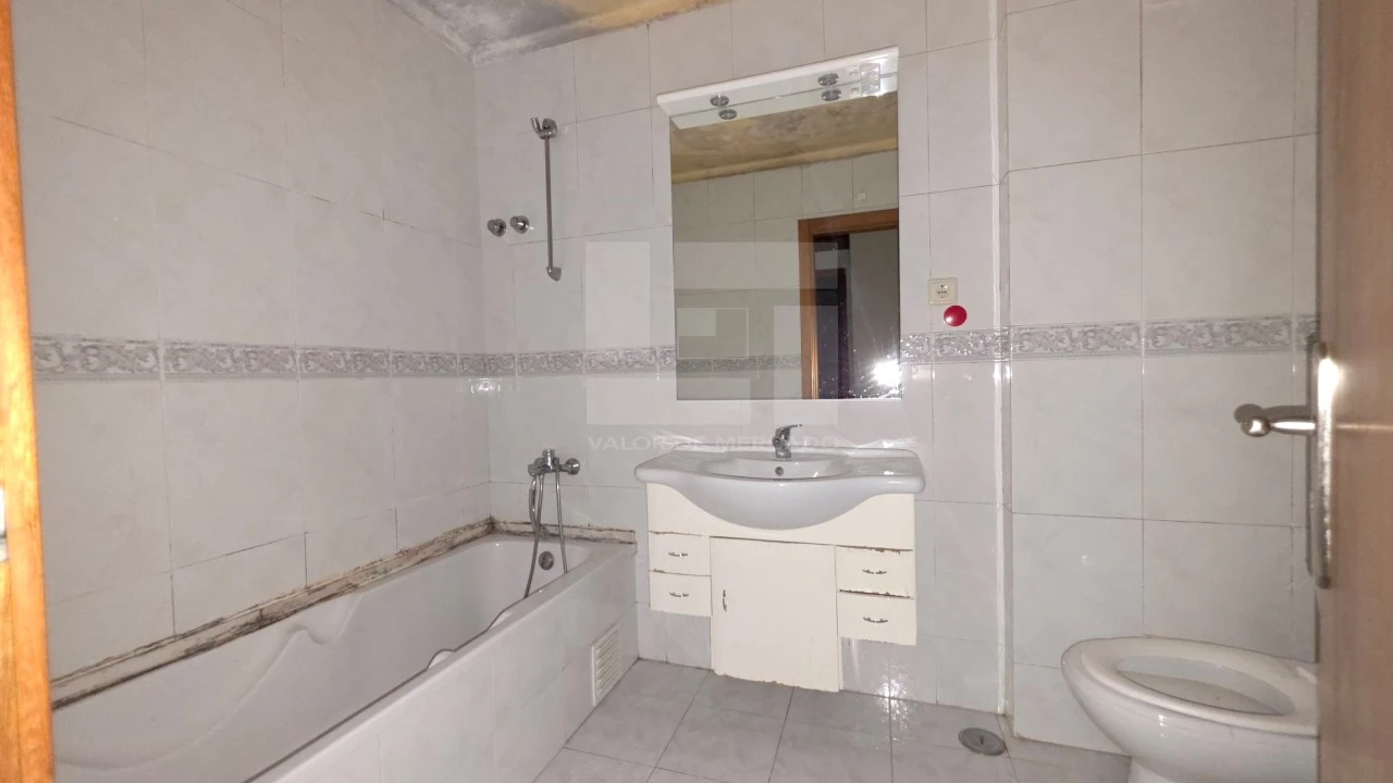 Apartamento T3 para Venda em Mina de Água Foto 11