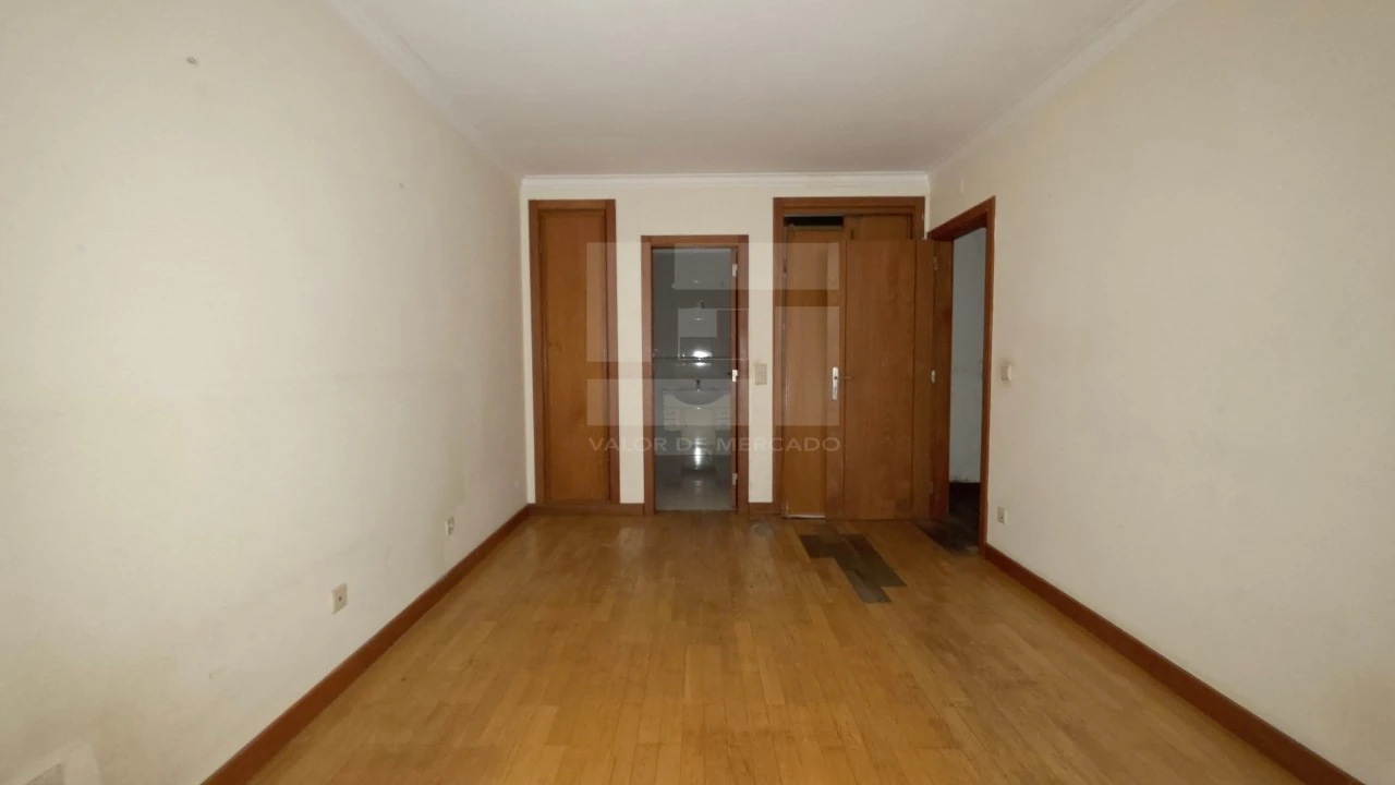 Apartamento T3 para Venda em Mina de Água Foto 15