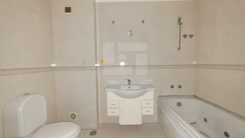 Apartamento T3 para Venda em Mina de Água