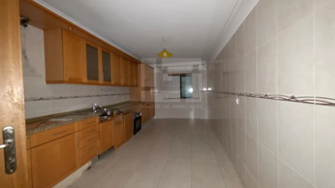 Apartamento T3 para Venda em Mina de Água