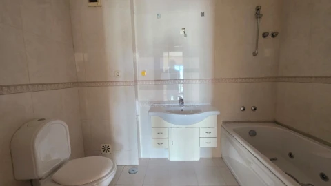 Apartamento T3 para Venda em Mina de Água