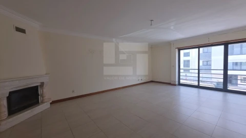Apartamento T3 para Venda em Mina de Água