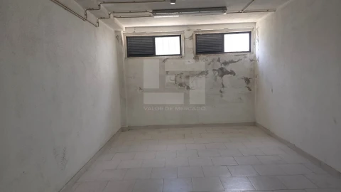 Apartamento T3 para Venda em Mina de Água