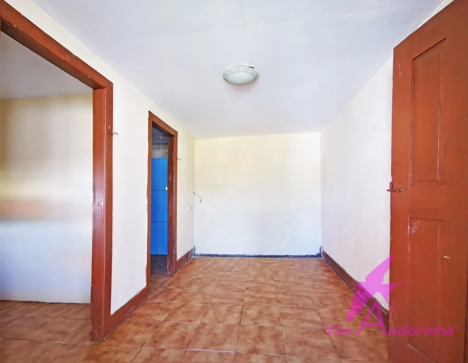Moradia T1 para Venda em Santa Marta de Portuzelo Foto 14