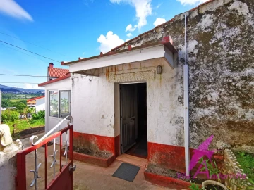 Moradia T1 para Venda em Santa Marta de Portuzelo