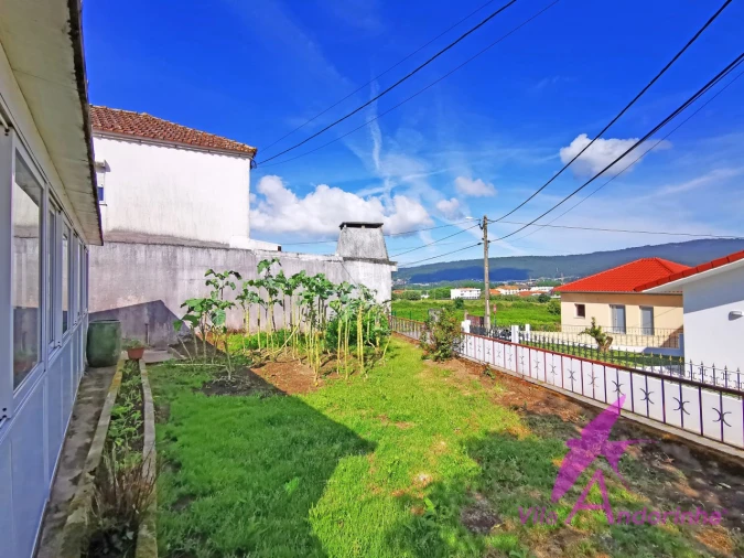 Moradia T1 para Venda em Santa Marta de Portuzelo Foto 6