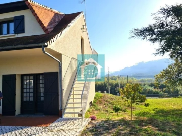 Moradia T5 para Venda em Famalicão