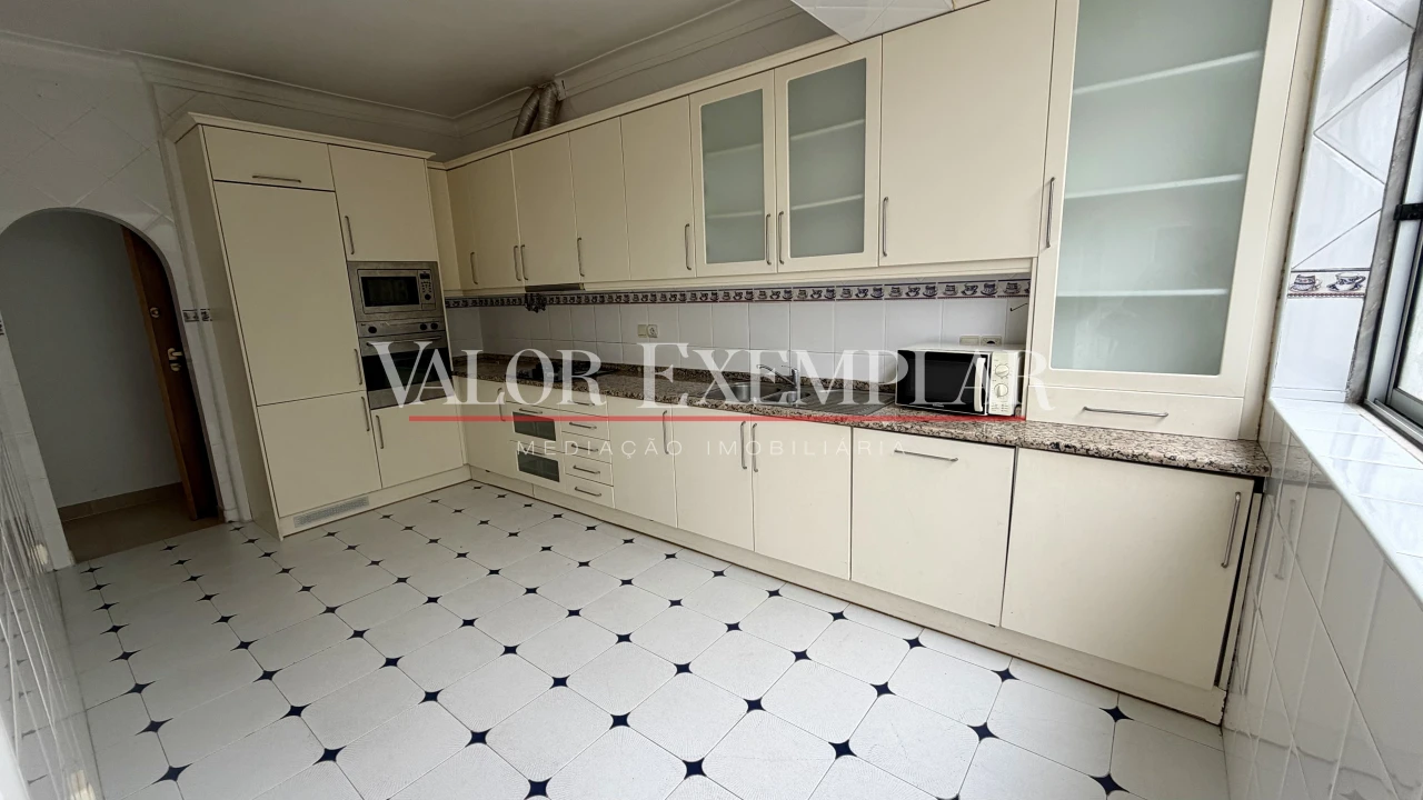 Apartamento T3 para Venda em Alcochete Foto 1