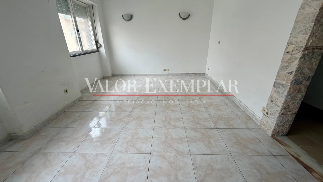 Apartamento T3 para Venda em Alcochete Foto 5