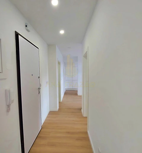 Apartamento T2 para Venda em Falagueira-Venda Nova