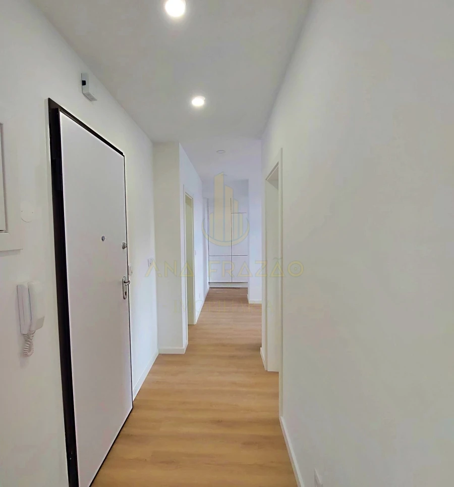 Apartamento T2 para Venda em Falagueira-Venda Nova Foto 4
