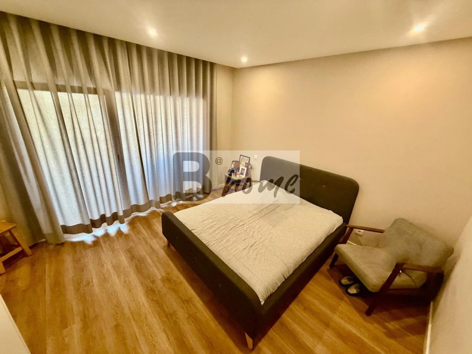 Moradia T4 para Venda em Charneca de Caparica e Sobreda Foto 11
