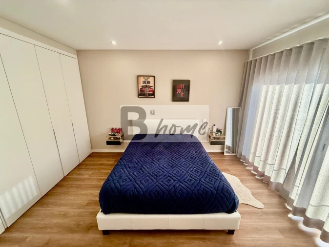 Moradia T4 para Venda em Charneca de Caparica e Sobreda Foto 17