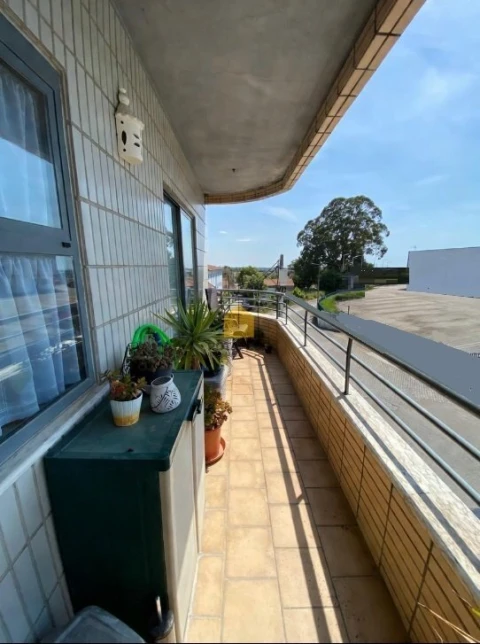 Apartamento T1 para Venda em Mafamude e Vilar do Paraíso