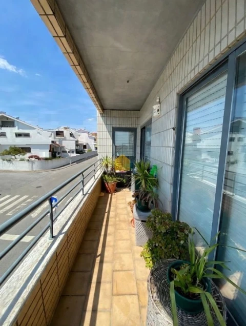 Apartamento T1 para Venda em Mafamude e Vilar do Paraíso