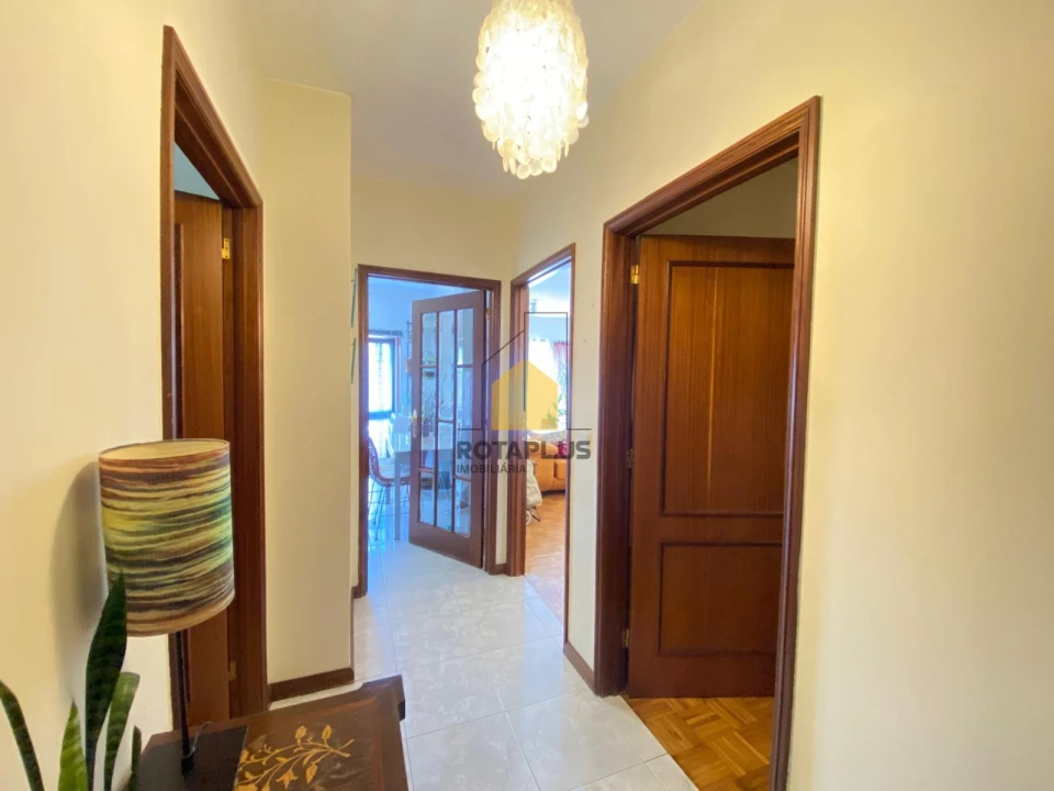 Apartamento T1 para Venda em Mafamude e Vilar do Paraíso Foto 5