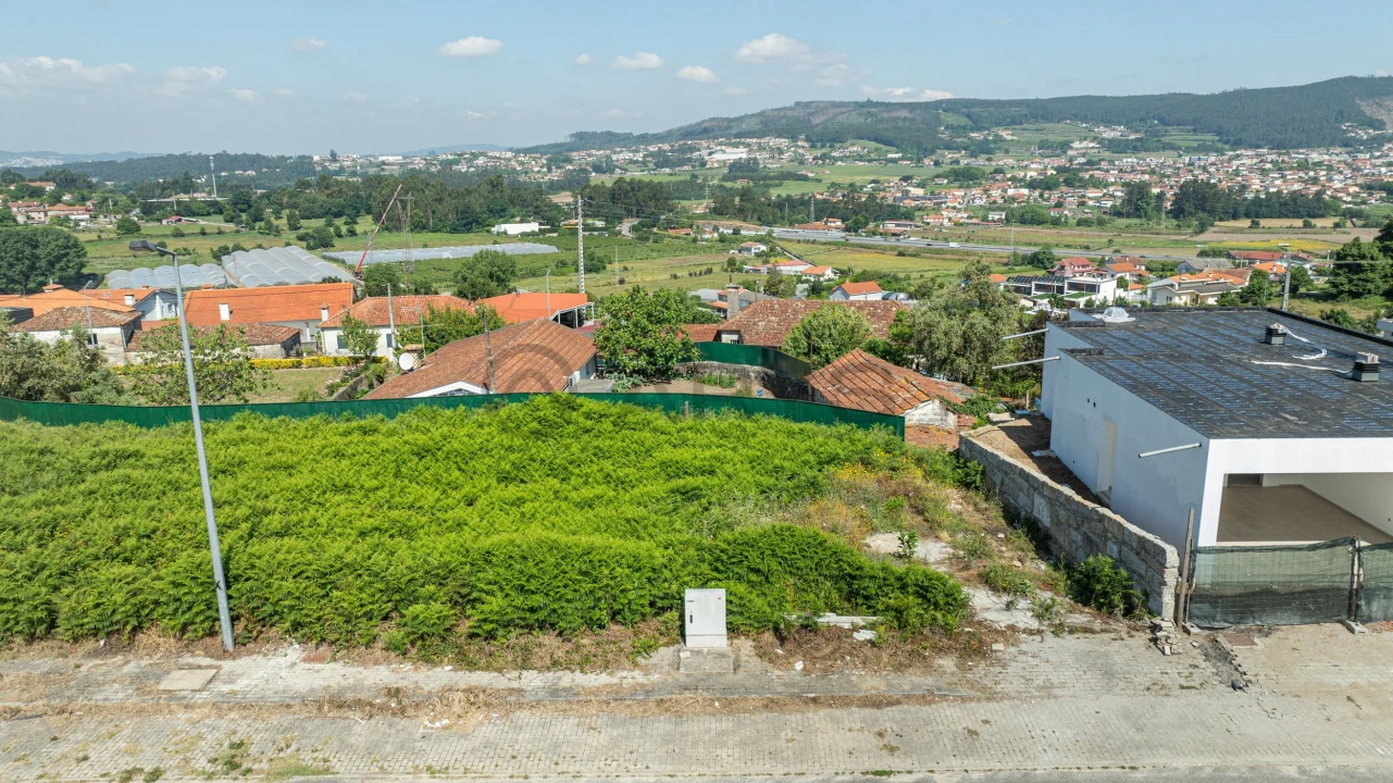 Terreno para Venda em Ruivães e Novais Foto 15