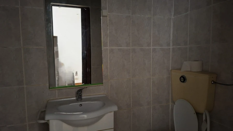 Apartamento T1 para Venda em Santa Maria Maior Foto 5