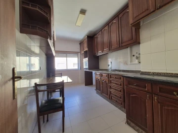 Apartamento T2 para Venda em Rio de Mouro