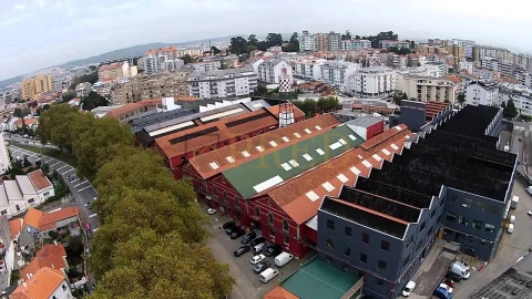 Armazém para Arrendamento em Paranhos