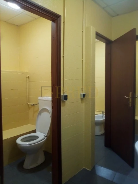 Armazém para Arrendamento em Paranhos