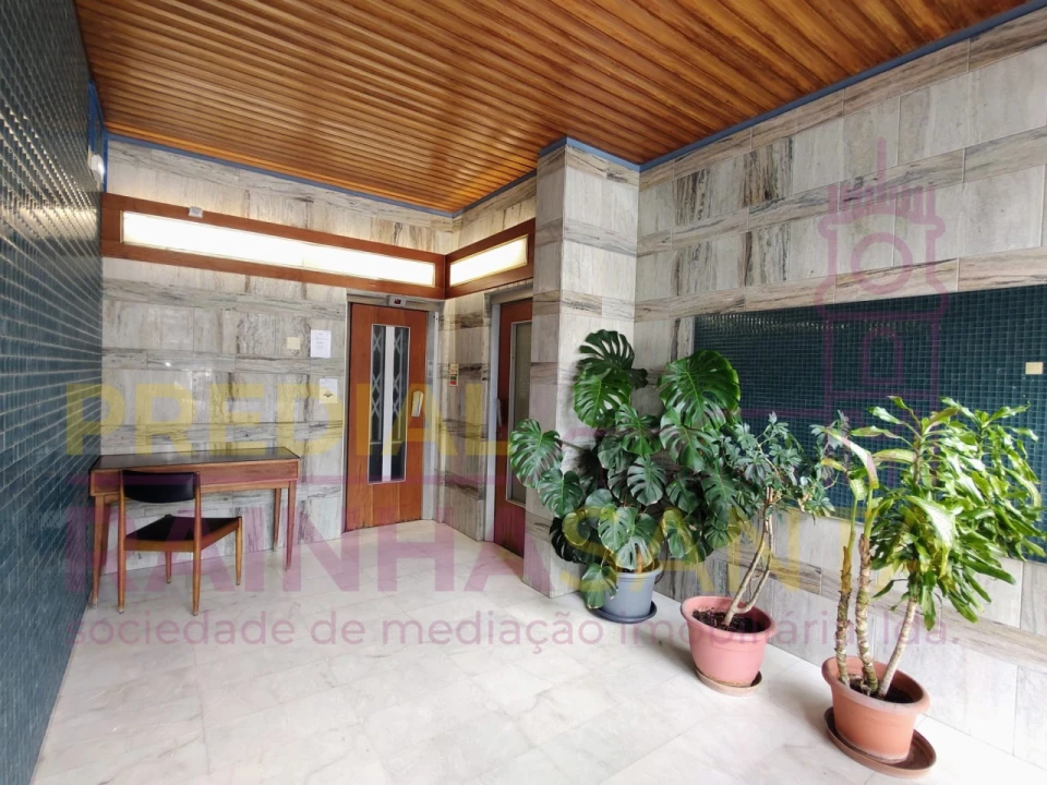 Apartamento T4 para Venda em Lumiar Foto 2