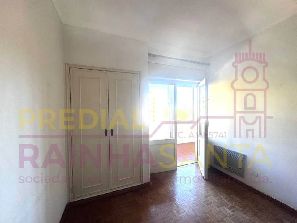 Apartamento T4 para Venda em Lumiar Foto 10