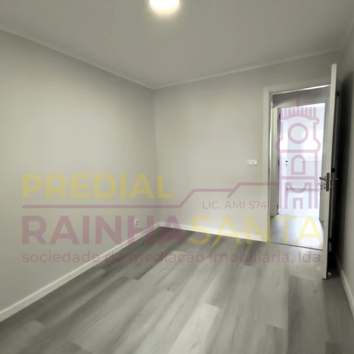 Apartamento para Venda em Laranjeiro e Feijó Foto 5