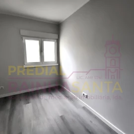 Apartamento para Venda em Laranjeiro e Feijó