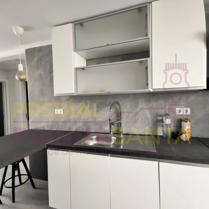 Apartamento T2 para Venda em Benfica Foto 11