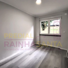 Apartamento T2 para Venda em Benfica