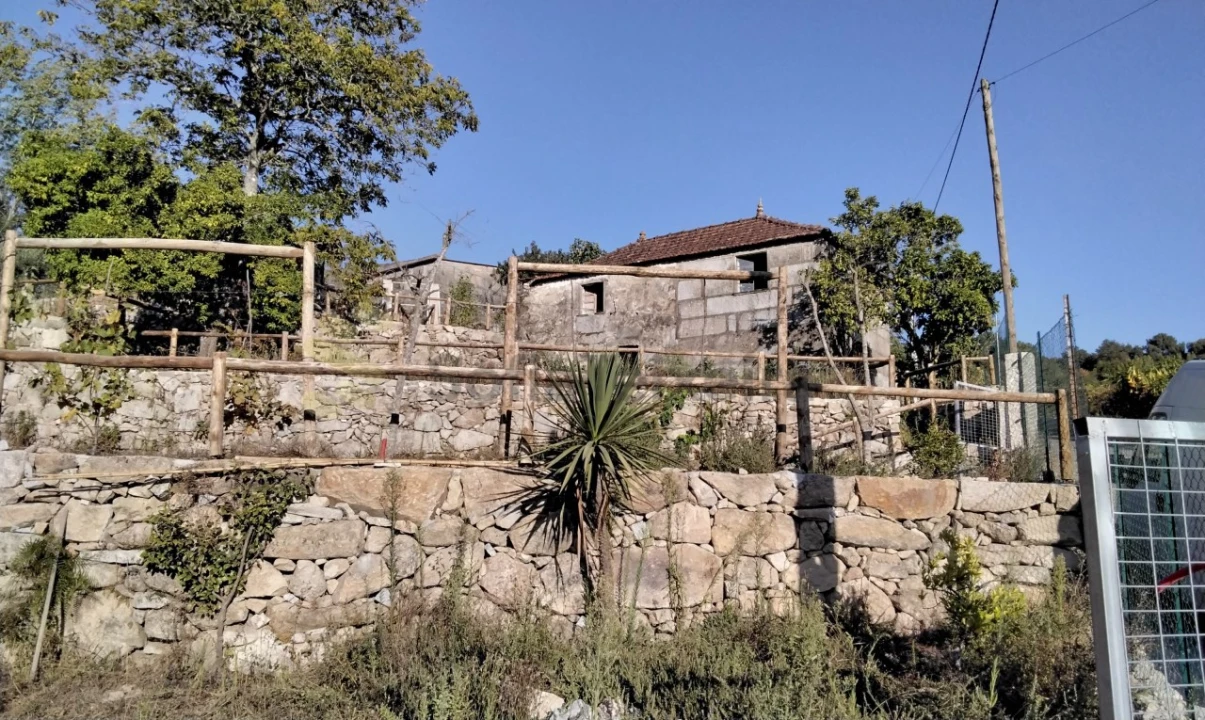 Moradia T3 para Venda em Vila Boa do Bispo Foto 30