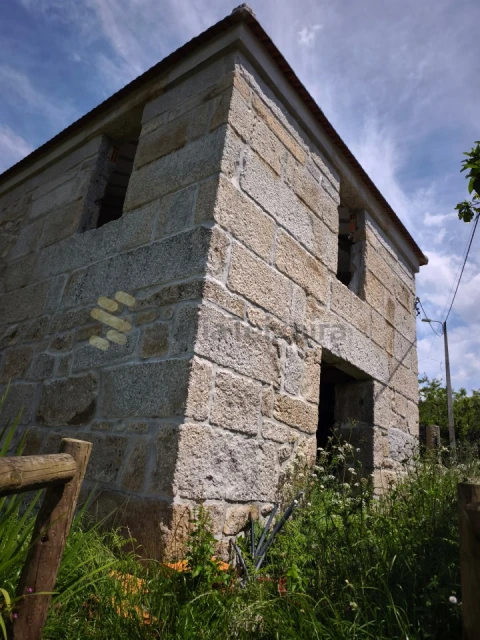 Moradia T3 para Venda em Vila Boa do Bispo