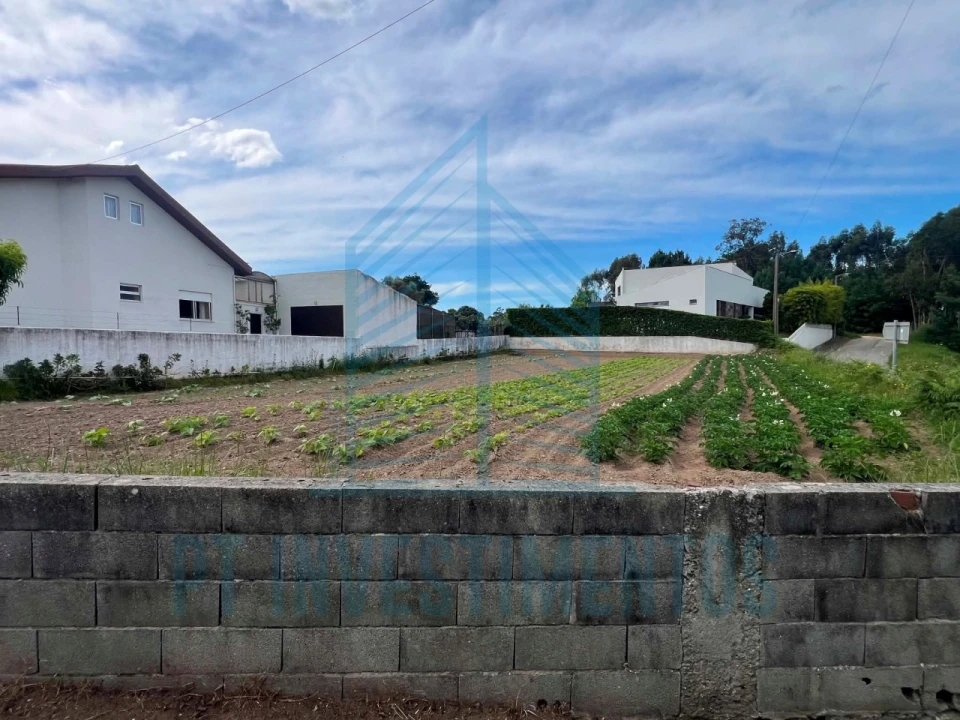 Terreno para Venda em Esgueira Foto 3