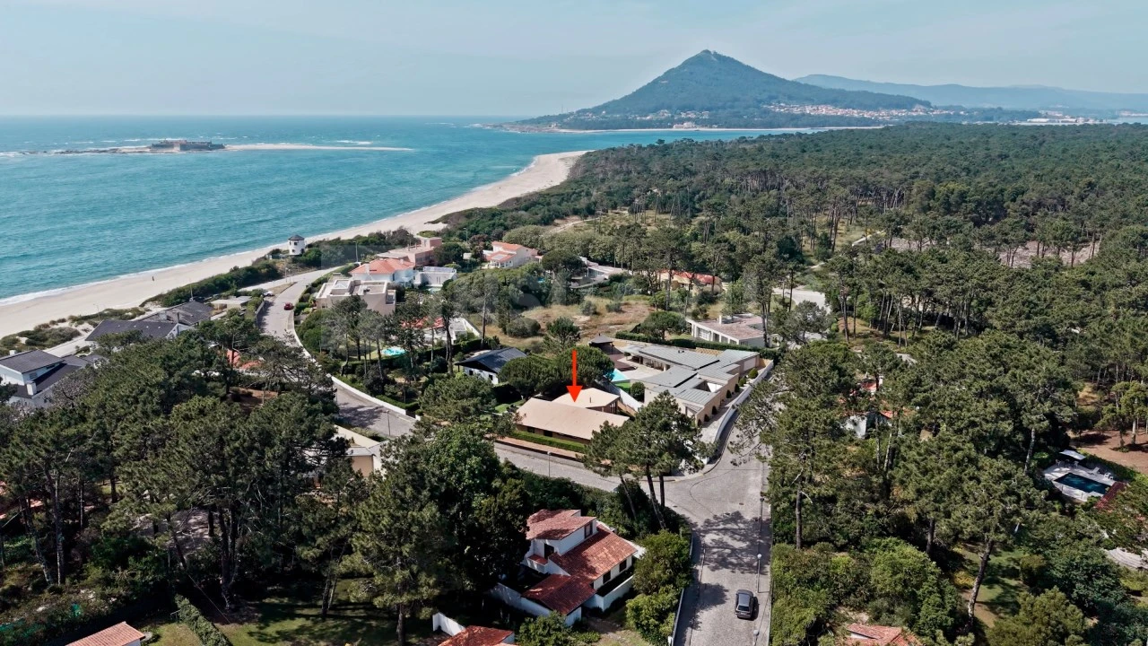 Moradia T3 para Venda em Moledo e Cristelo Foto 1